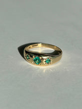 Load image into Gallery viewer, London Emerald Starburst Trilogy Ring