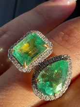 Load and play video in Gallery viewer, Emerald Diamond Toi et Moi Ring 3.50cts
