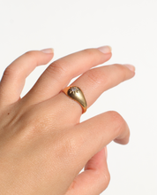 Load image into Gallery viewer, Antique 18k Domed Solitaire Gypsy Ring 1919