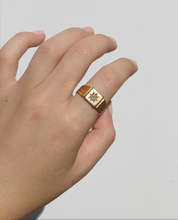 Load image into Gallery viewer, Antique 18k Gypsy Starburst Diamond Signet Ring 1928