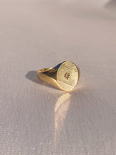 Load image into Gallery viewer, Vintage 9k Gypsy Starburst Striped Signet Ring 1976