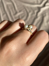 Load image into Gallery viewer, Vintage 14k Gold Pearl Crossover Ring