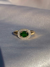 Load image into Gallery viewer, Vintage 9k Gold Peridot Diamond Crown Ring
