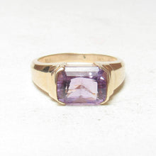 Load image into Gallery viewer, Vintage Lilac Amethyst 10k Gold Ring