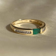 Load image into Gallery viewer, Vintage 9k Gold Emerald and Diamond Ring