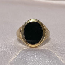 Load image into Gallery viewer, Vintage 9k Black Onyx Signet Ring