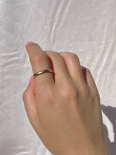 Load image into Gallery viewer, Antique 9k Yellow Gold Band