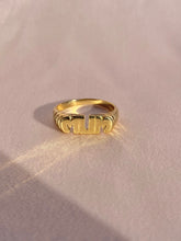 Load image into Gallery viewer, Vintage 9k MUM Mom Ring