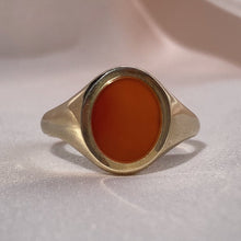 Load image into Gallery viewer, Vintage 9k Carnelian Signet Ring