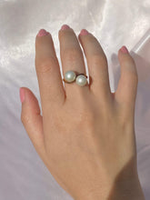 Load image into Gallery viewer, Antique 18k Double Pearl Twist Ring
