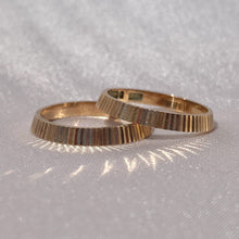 Load image into Gallery viewer, Vintage 9k Rose Gold Ribbed PB Cup Bands