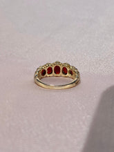 Load image into Gallery viewer, Vintage 9k Five Garnet Ring