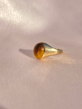 Load image into Gallery viewer, Vintage 9k Tigers Eye Signet Ring