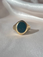 Load image into Gallery viewer, Vintage 9k Bloodstone Signet Ring 1990