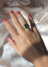 Load image into Gallery viewer, Vintage 9k Bloodstone Signet Ring 1990