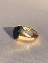 Load image into Gallery viewer, Vintage 9k Onyx Signet Ring 1970