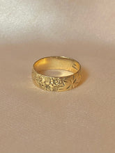 Load image into Gallery viewer, Vintage 9k Pictorial Flora Band 1973