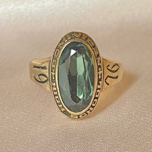Load image into Gallery viewer, Vintage 10k Spinel Class Ring 1976
