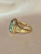 Load image into Gallery viewer, Vintage 10k Spinel Class Ring 1976