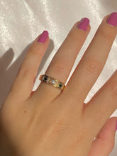 Load image into Gallery viewer, Vintage 10k Emerald Diamond Paneled Gypsy Band