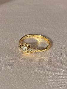 Vintage 9k Diamond Swirl Ring