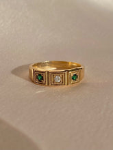 Load image into Gallery viewer, Vintage 10k Emerald Diamond Paneled Gypsy Band