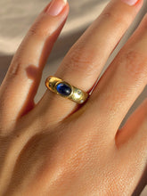 Load image into Gallery viewer, Vintage 18k Sapphire Diamond Dot Cabochon Ring