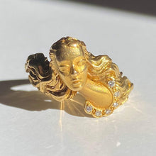 Load image into Gallery viewer, Vintage 18k Diamond Goddess Carrera y Carrera Ring