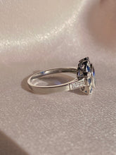Load image into Gallery viewer, Antique Platinum Sapphire French Cut Diamond Cluster Ring