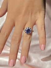 Load image into Gallery viewer, Antique Platinum Sapphire French Cut Diamond Cluster Ring