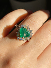 Load image into Gallery viewer, Vintage 14k Emerald Diamond Halo Heart Ring
