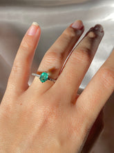 Load image into Gallery viewer, Vintage 14k White Gold Emerald Diamond Foliate Ring 1.00 ctw