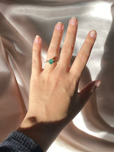 Load image into Gallery viewer, Vintage 14k White Gold Emerald Diamond Foliate Ring 1.00 ctw