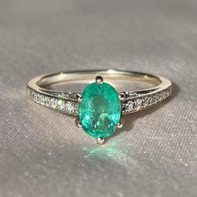 Load image into Gallery viewer, Vintage 14k White Gold Emerald Diamond Foliate Ring 1.00 ctw