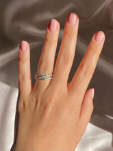 Load image into Gallery viewer, Vintage 9k Diamond Pave Crossover Ring