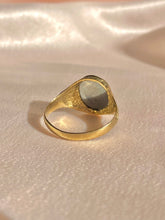 Load image into Gallery viewer, Vintage 9k Hematite Intaglio Signet Ring 1989