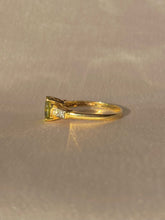 Load image into Gallery viewer, Vintage 18k Peridot Diamond Ring