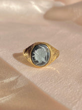 Load image into Gallery viewer, Vintage 9k Hematite Intaglio Signet Ring 1989