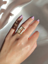 Load image into Gallery viewer, Vintage 9k Pale Citrine Cocktail Ring 1984