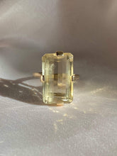 Load image into Gallery viewer, Vintage 9k Pale Citrine Cocktail Ring 1984