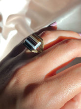 Load image into Gallery viewer, Vintage 9k Brown Striped Agate Split Ring 1992