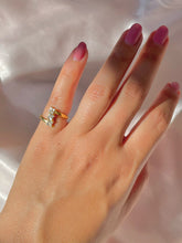 Load image into Gallery viewer, Vintage 18k Diamond Flower Waterfall Ring