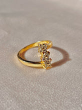 Load image into Gallery viewer, Vintage 18k Diamond Flower Waterfall Ring