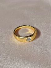Load image into Gallery viewer, Vintage 18k Diamond Flush Solitaire Ring