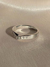 Load image into Gallery viewer, Vintage 9k White Gold Diamond Chevron Ring
