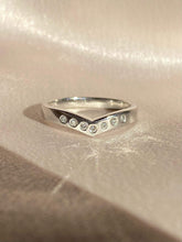 Load image into Gallery viewer, Vintage 9k White Gold Diamond Chevron Ring