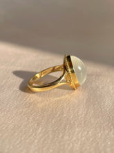 Load image into Gallery viewer, Vintage 9k Moonstone Cabochon Cocktail Ring 2001