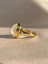 Load image into Gallery viewer, Vintage 9k Moonstone Cabochon Cocktail Ring 2001