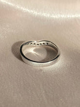 Load image into Gallery viewer, Vintage 9k White Gold Diamond Chevron Ring