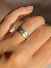 Load image into Gallery viewer, Vintage 9k White Gold Diamond Square Gypsy Ring